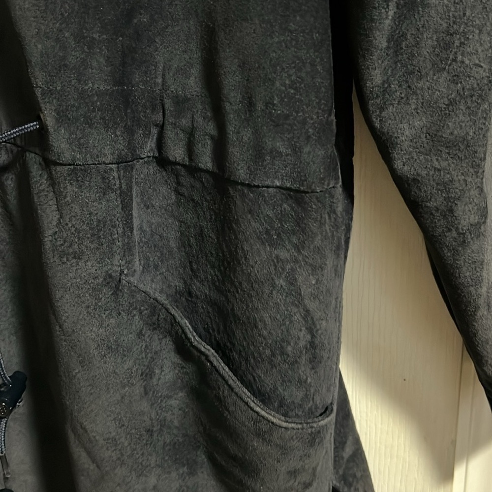 Vintage Danier Suede Navy Blue Jacket - Picture 5 of 14